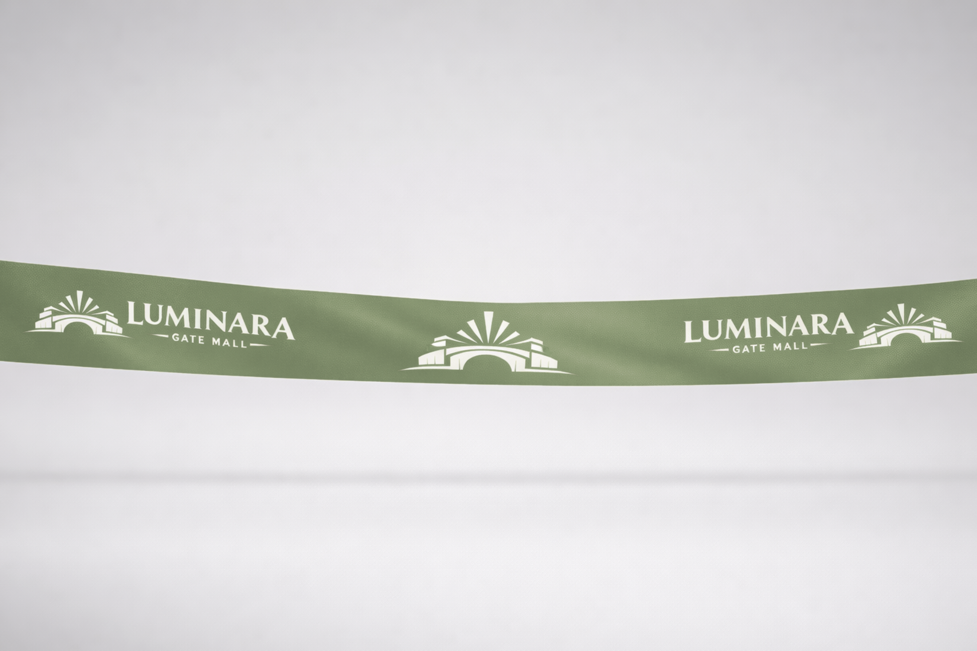 Ruban d'inauguration vert mousse en satin ECO imprimé par JM Band®.