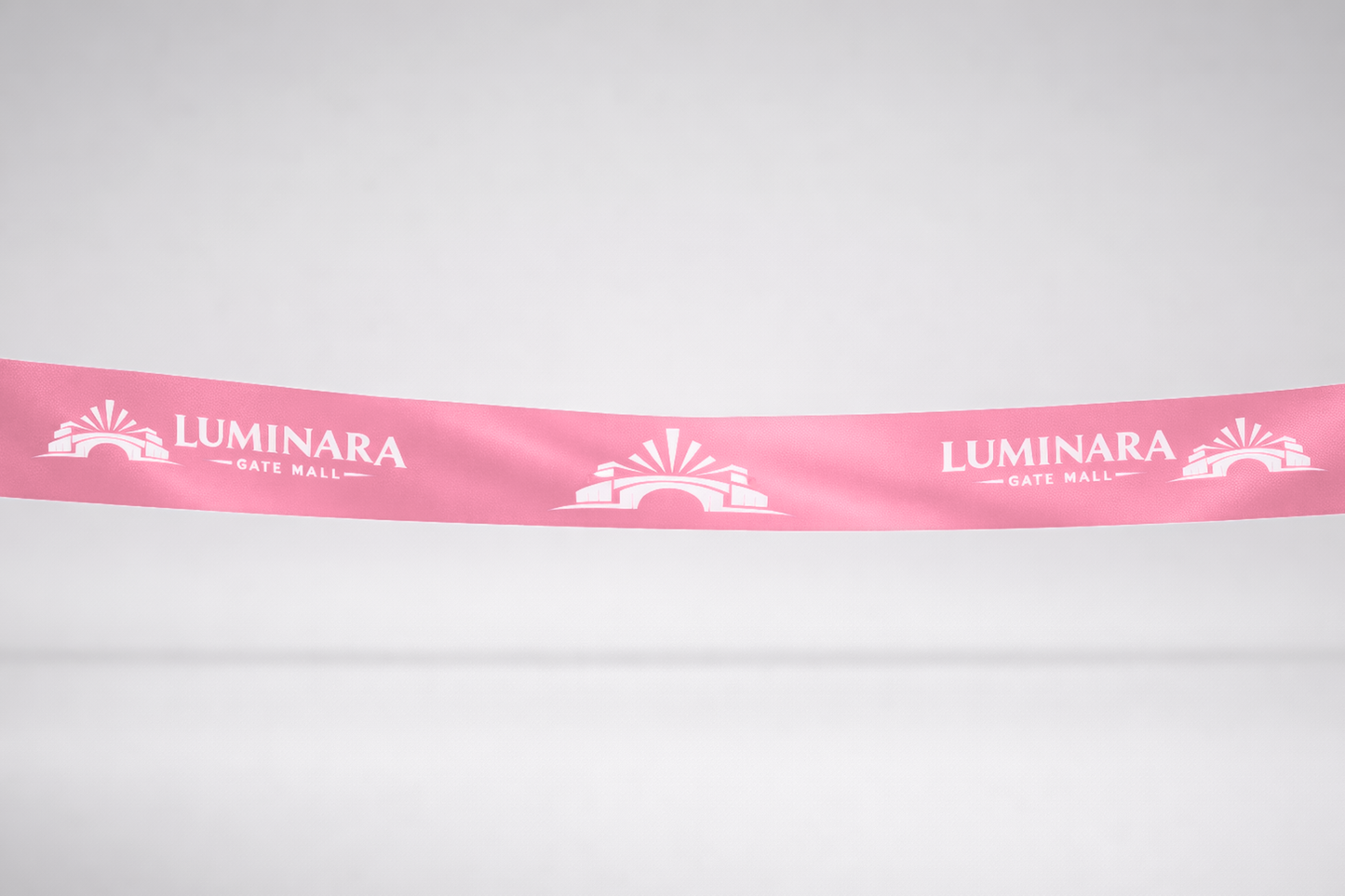 Ruban rose d'inauguration en satin écologique avec impression personnalisée de JM Band®.