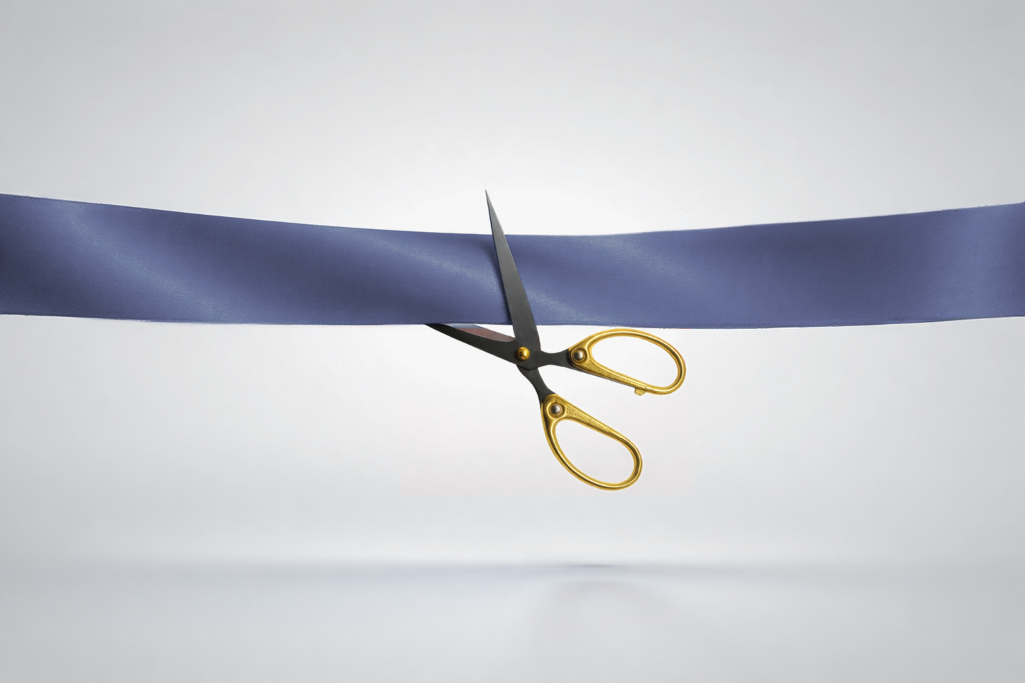 Ruban d'inauguration bleu en satin écologique sans impression de JM Band®.