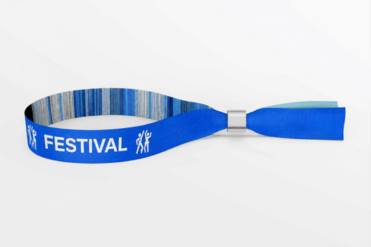 Bracelet en tissu tissé bleu avec logo de festival blanc